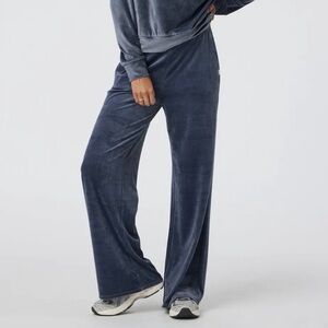 Vuori Haven Wide Leg Pants in Azure (blue)